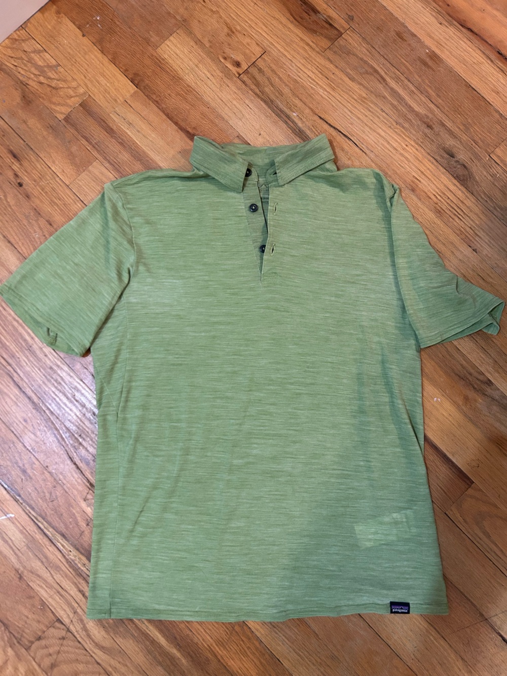 Patagonia Light Green Men’s
Merino base layer size S